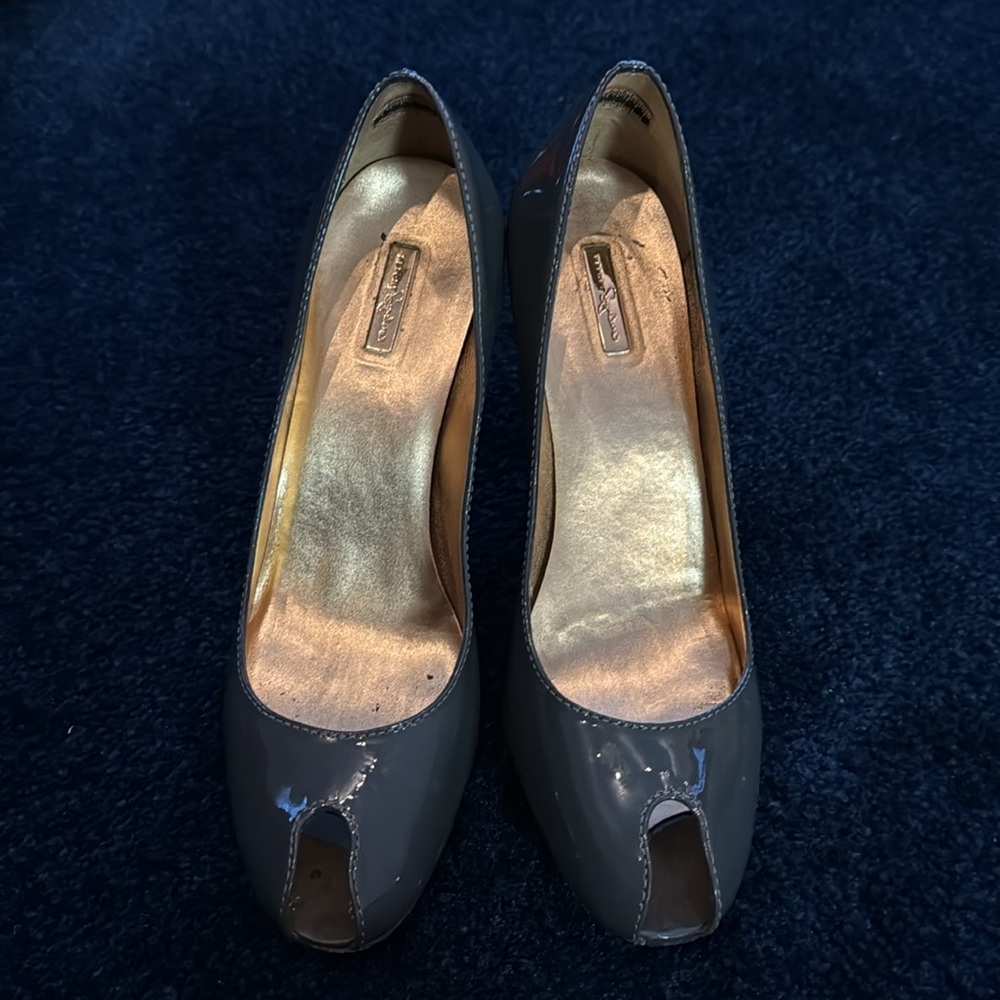 Report Signature Heels size 8